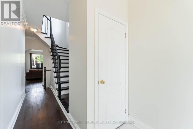 Photo - 74 Cole St