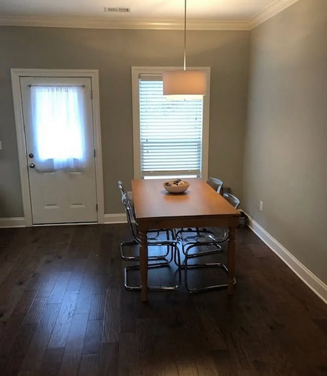 Photo - 4 bed/4.5 Bath