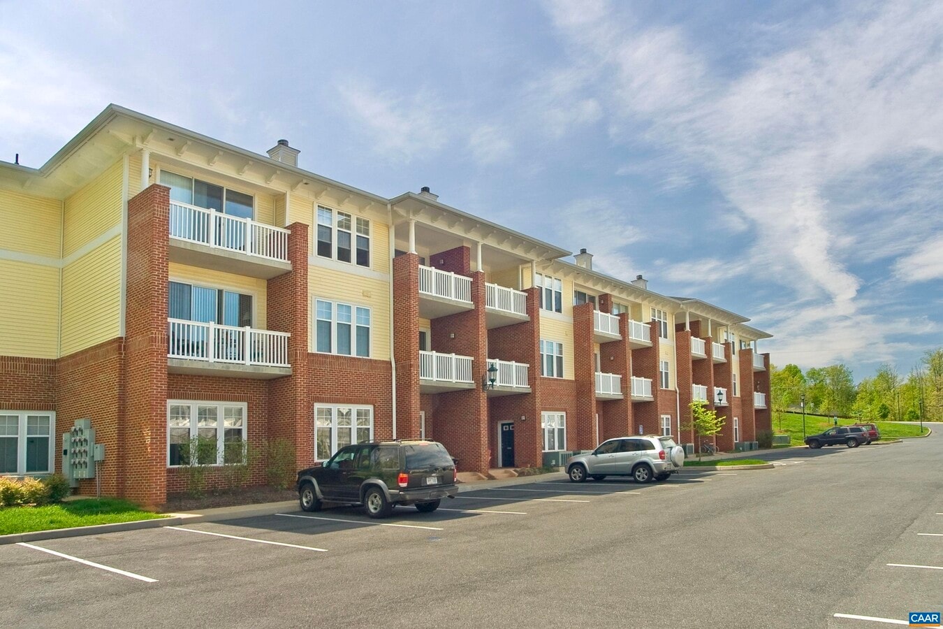 Photo - 919 Catalpa Terrace