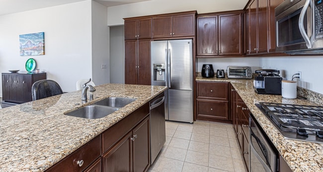 Photo - 955 Romneya Ln