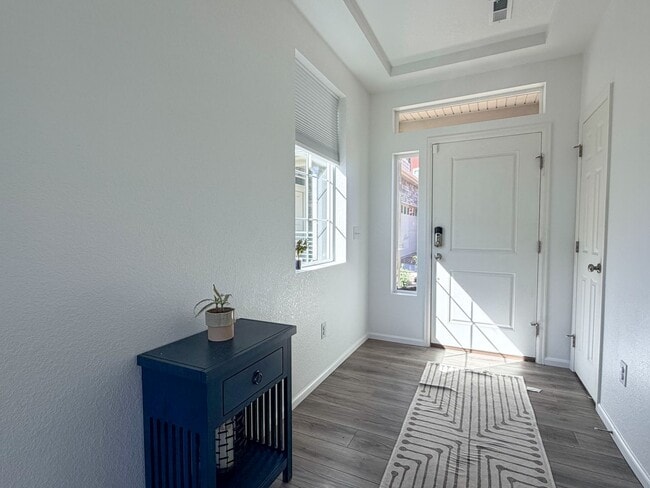 Photo - Beautiful Single Family Home | Aurora