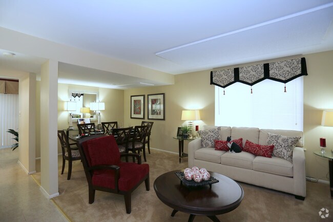 3 Bedroom 1212 SF-Living Area