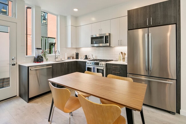 Photo - 516 Broadway E Unit SI ID1035860P