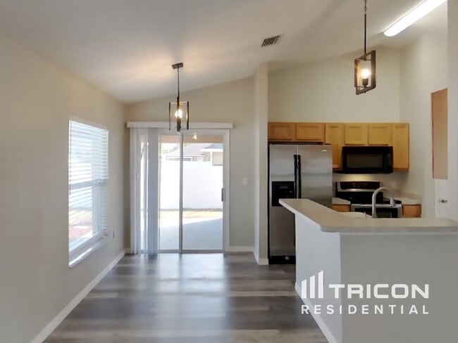 Photo - 3130 Wiltshire Ave