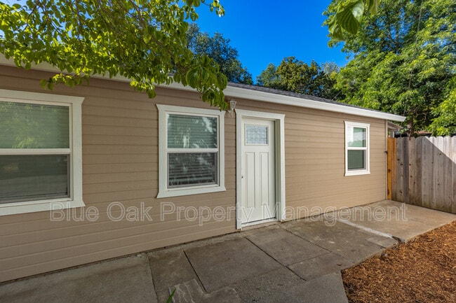 Photo - 1507 W 5th St