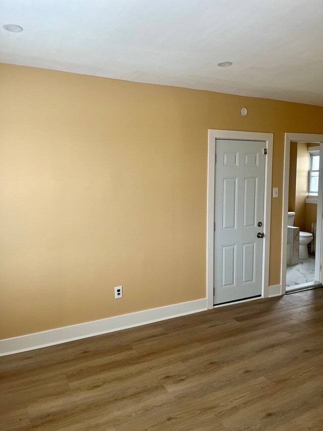 Building Photo - 4927 Wissahickon Ave Unit # 2