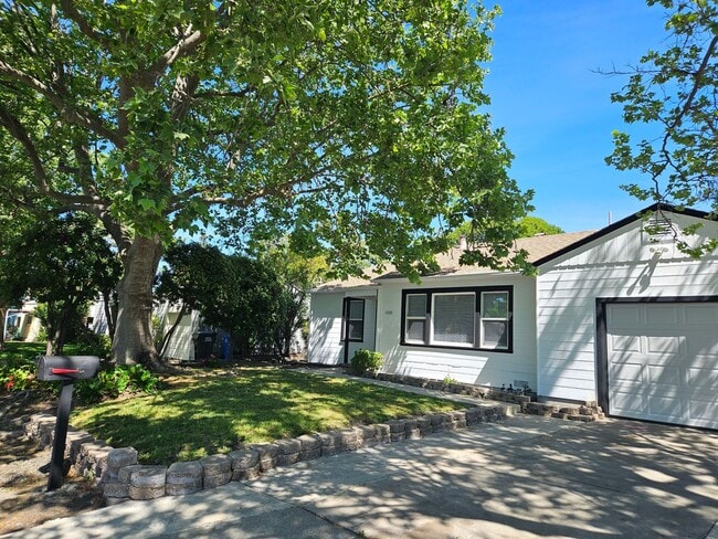 Photo - 3 bedroom, 2 bath Concord Home