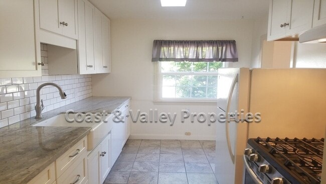 Photo - Wonderful South Salinas Home for RENT!!!