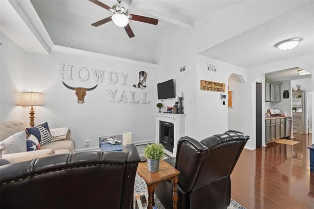 Photo - 5213 Lovell Ave