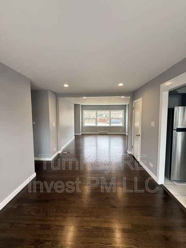 Photo - 18227 Center Ave