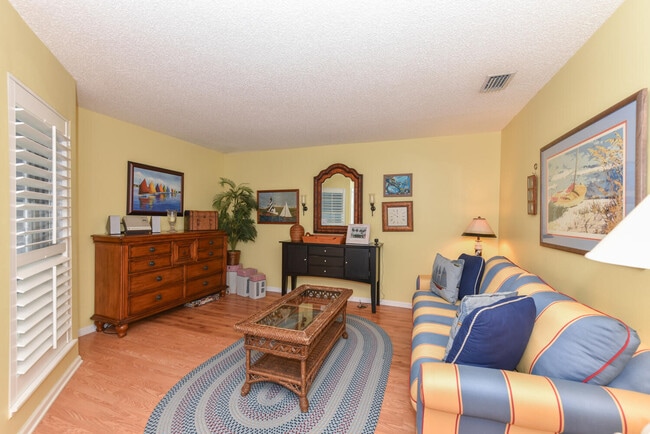 Photo - 209 Ocean Dunes Cir
