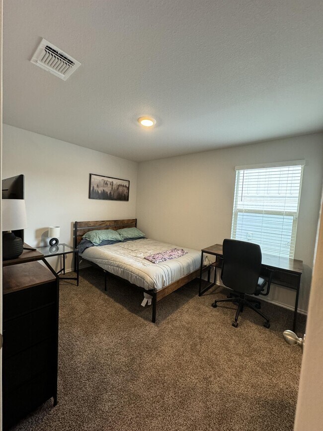 Photo - 1707 Merritt Rd