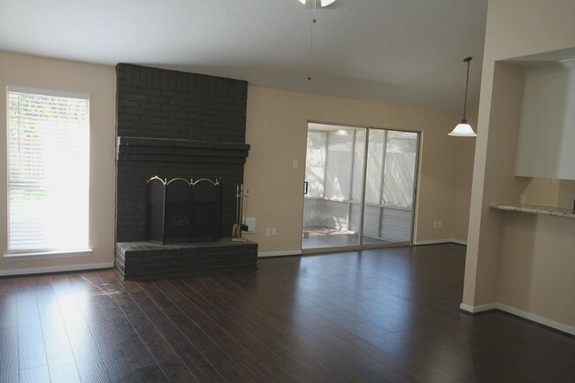 Photo - 2834 Old Fort Rd