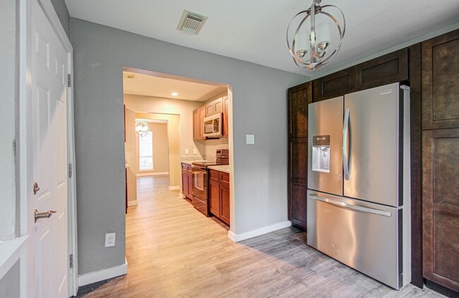 Photo - 2554 River Ridge
