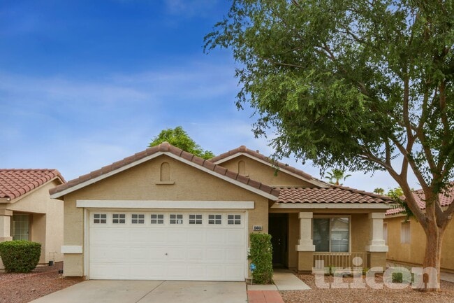 Building Photo - 10446 W Orange Dr