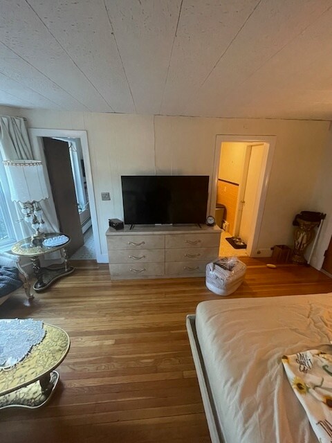 1050 Beacon St Unit 3