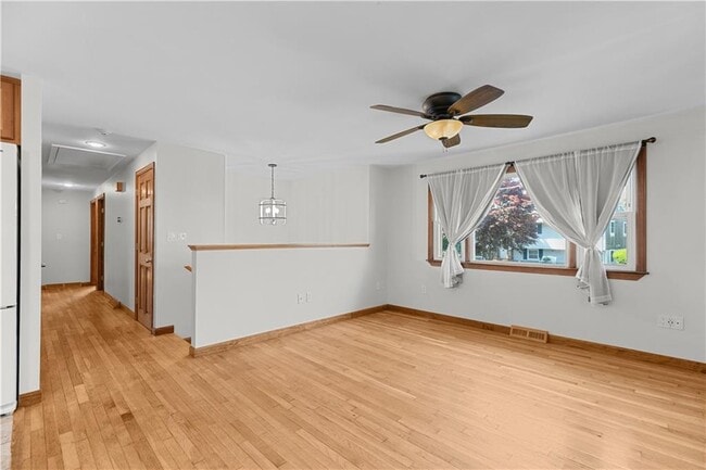 Photo - 25 Harris Dr