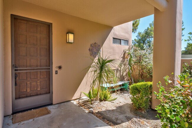 Photo - 28916 Isleta Ct