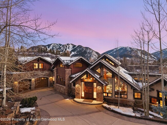 Building Photo - 294 Draw Dr