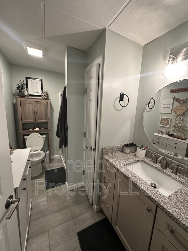 Building Photo - 12 Liberty St Unit F