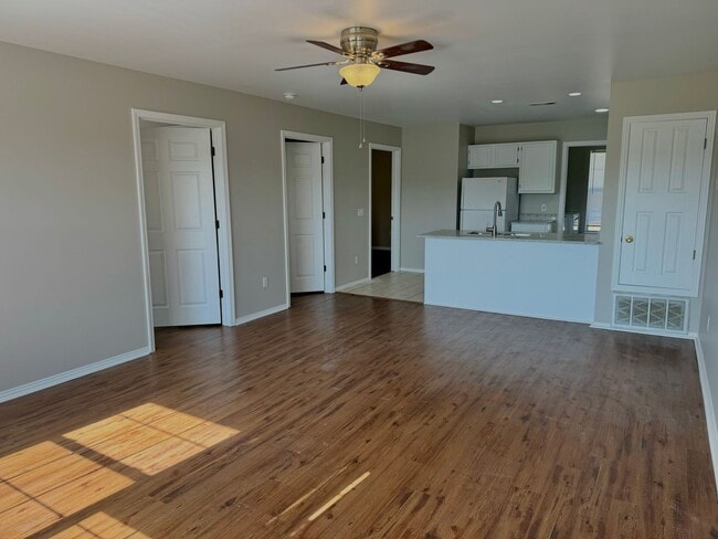 Just off Campus 8/15 Move In! - Just off Campus 8/15 Move In! House