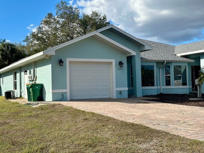 Building Photo - 473 Flamingo Blvd