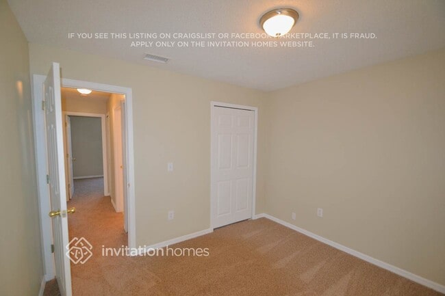 Photo - 3074 Mapleshade St