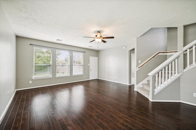 Photo - 11007 Northam Dr