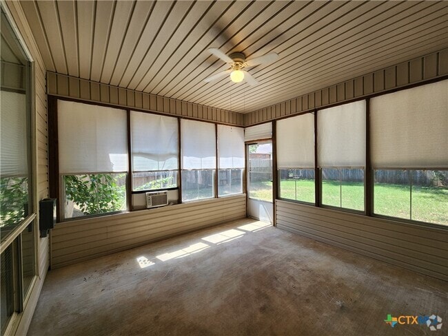 Building Photo - 1771 Oak Glen Rental