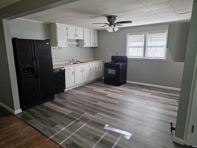 Photo - 506 E Hillside Dr