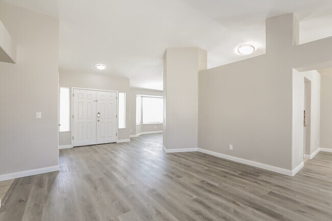 4340 W La Madre Way