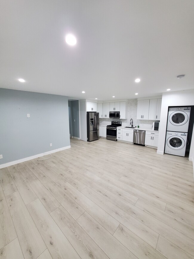 Building Photo - 22139 Hackney St Rental