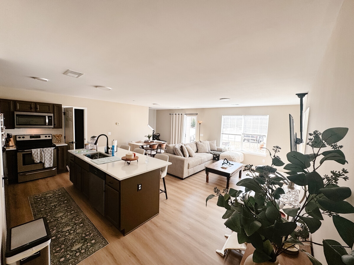 Photo - 215 Dillard Mill Dr