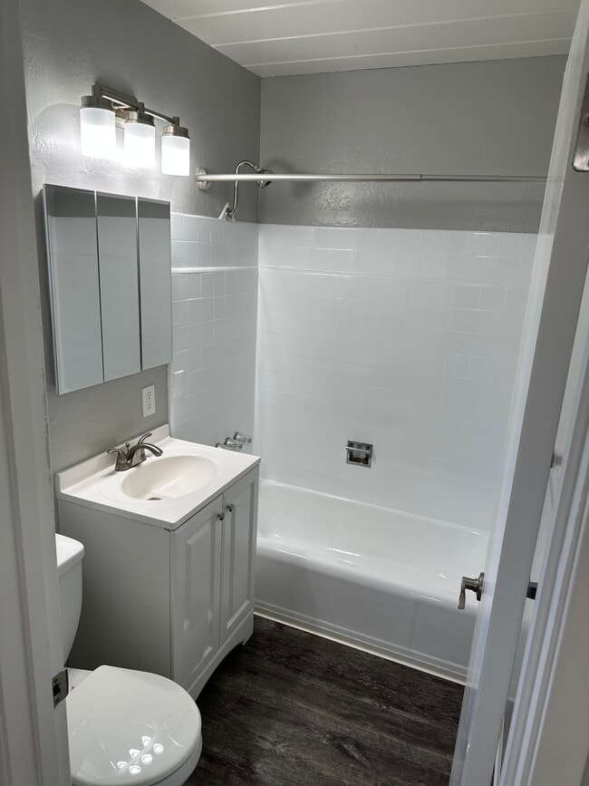 Photo - Layne Court Apartments