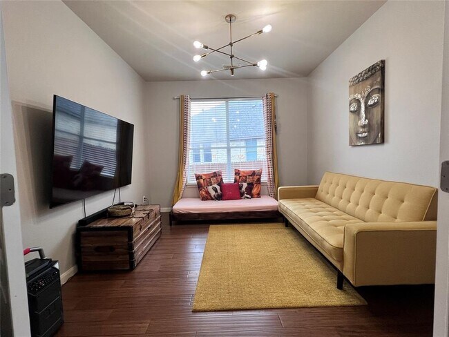 Photo - 3604 Pine Needle Cir