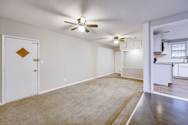 Photo - 3828 E 72nd Terrace