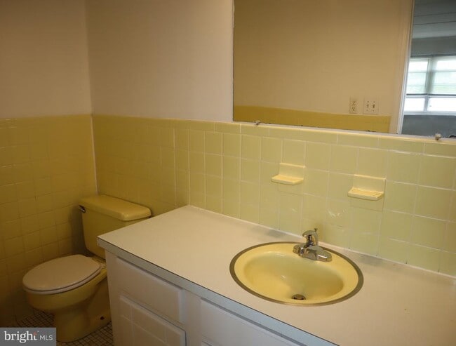 Photo - 319 Camden Ave Unit F