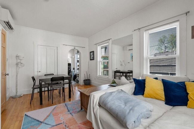 Photo - 32 Richardson St Unit 2