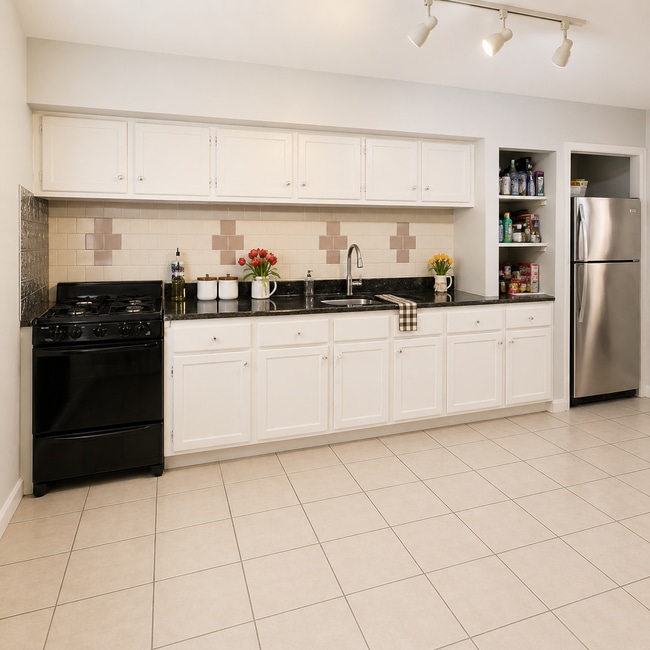 Photo - 137 Chelsea St Unit 2