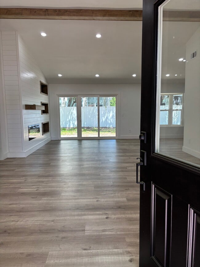 Photo - 2695 Ocean Dr