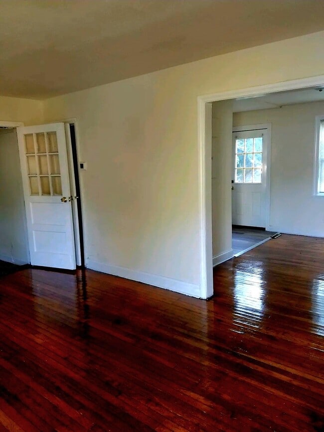 Photo - 515 Hunt Ave