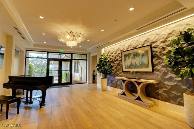 Building Photo - 8471 Southbridge Dr Unit 2