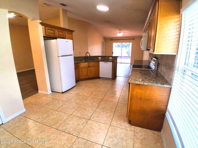Photo - 660 Wickham Lakes Dr