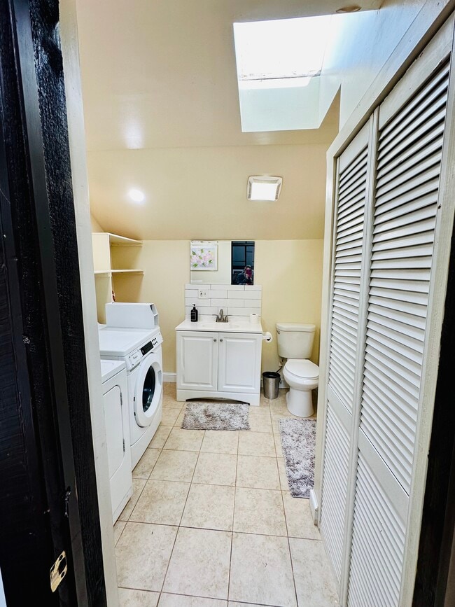 Photo - 3622 Chain Bridge Rd