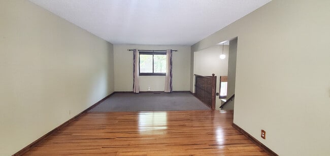 Photo - 820 Indian Hills Dr