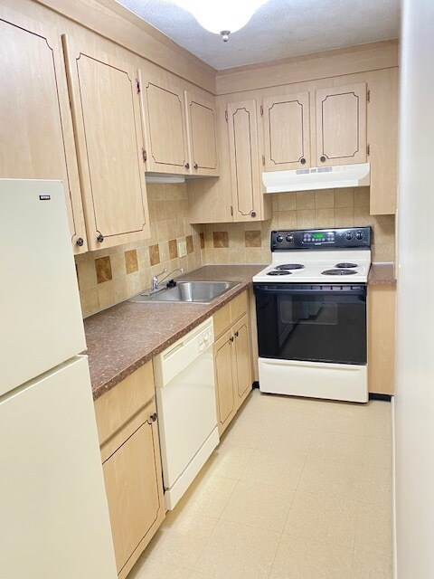 Photo - 154 Lexington St Unidad 2