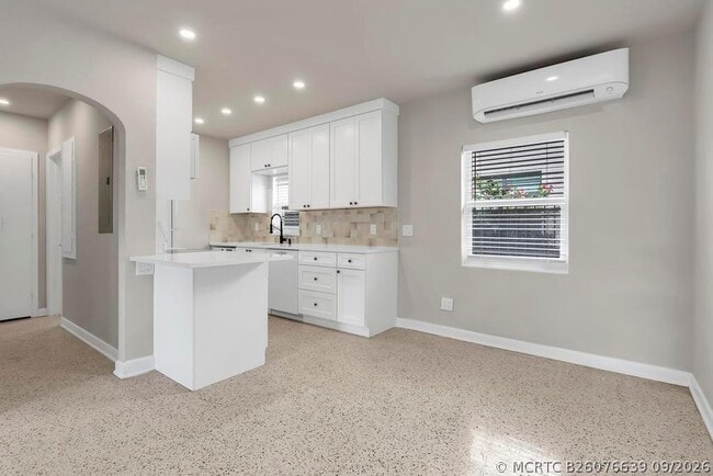 Photo - 3 Ocean Breeze Unit 3