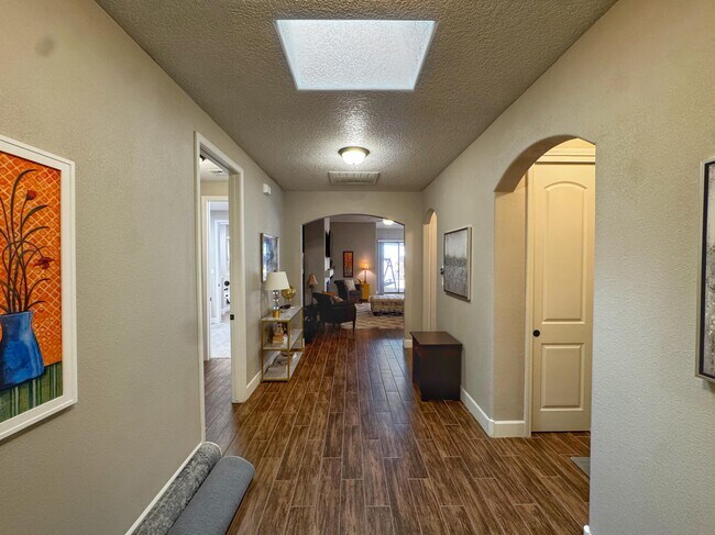 Photo - 6801 Prom Ave NE