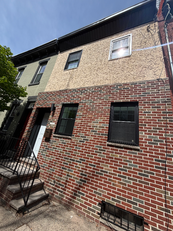 Building Photo - 1925 Montrose St Rental