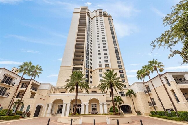 Building Photo - 300 Beach Dr NE Unit 1504 Rental